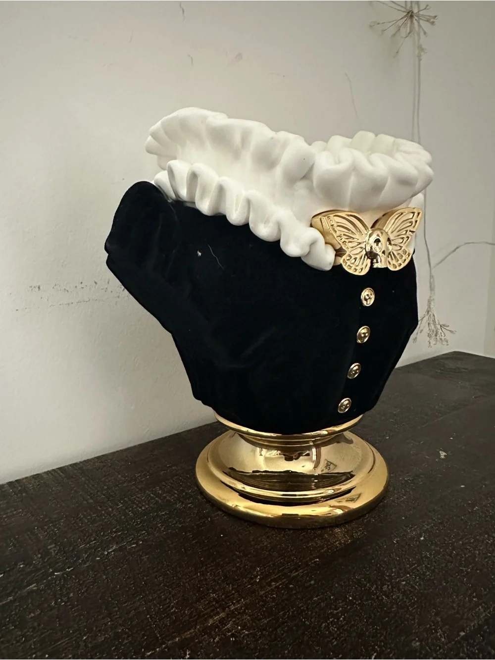 Bath & Body Works Headless Madame 3 Wick Candle Holder